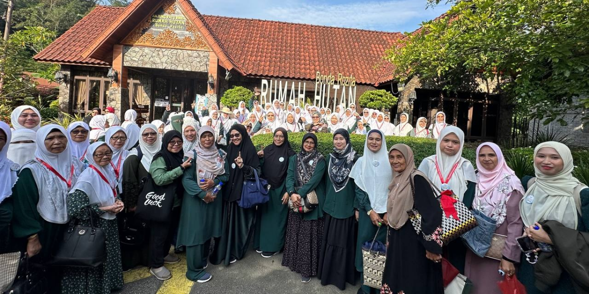 PROGRAM SEJUTA RAHMAT DI RUMAH HUTAN TERAPI ALAM PROGRAM SEJUTA RAHMAT DI RUMAH HUTAN TERAPI ALAM