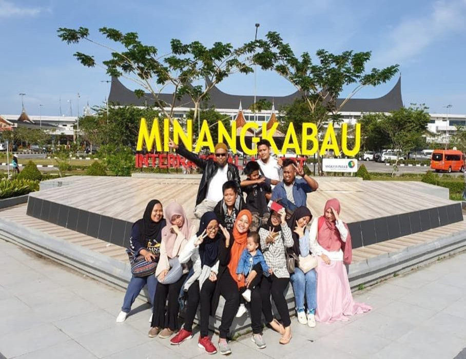 Company Trip Reward Staff OBSB Padang Indonesia